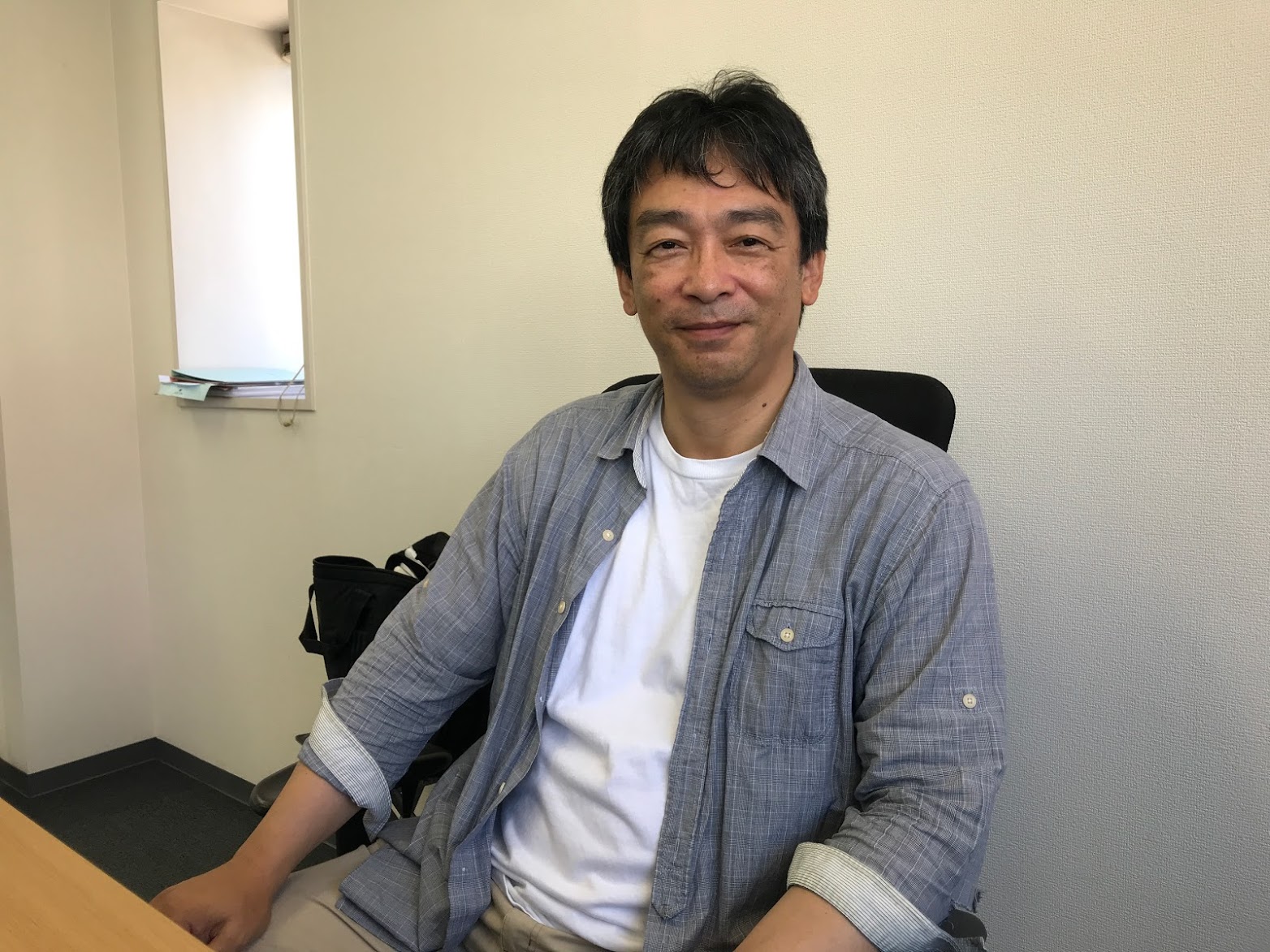 採用するかどうかでスタッフと二時間議論する。